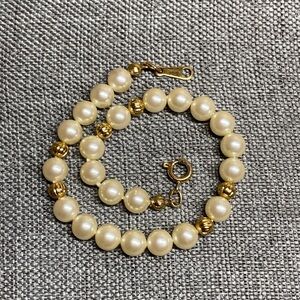 Vintage AVON ‘Pearl’ Bracelet